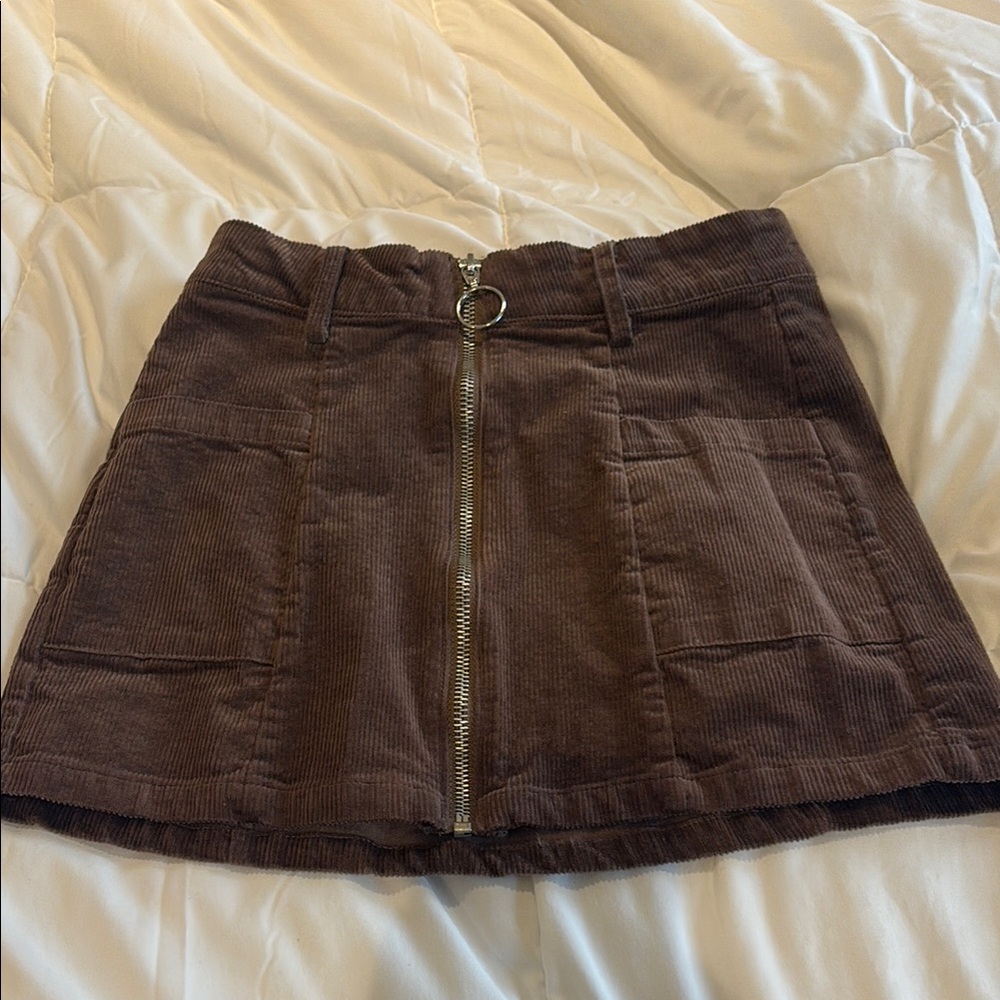 Altar’d State woman’s brown zippered skirt